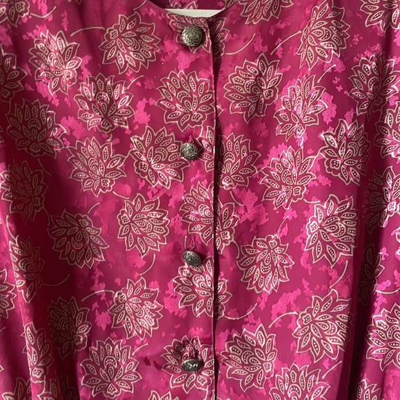 Vintage Andrea Gayle polyester floral button down blouse with shoulder pads - Picture 2 of 8